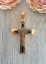 large croix communion couleur or et noir