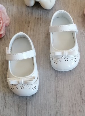 SOLDES - Chaussures de baptême blanc verni bébé fille pas chère !