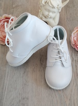 Chaussures de marche blanche ou beige baptême pour bébé garçon