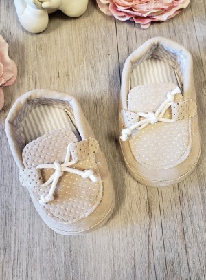 Chaussures de baptême mocassin beige pour bébé