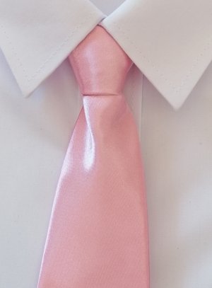 cravate enfant rose satin noeud déjà fait