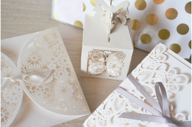Envoyer des cartes de remerciement de mariage comme un pro