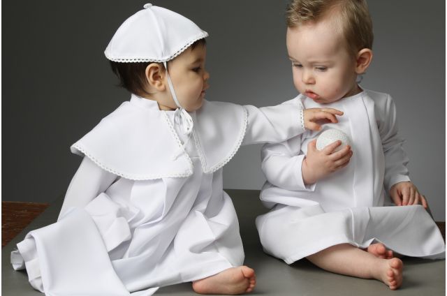 Choisir la tenue de baptême de votre bébé