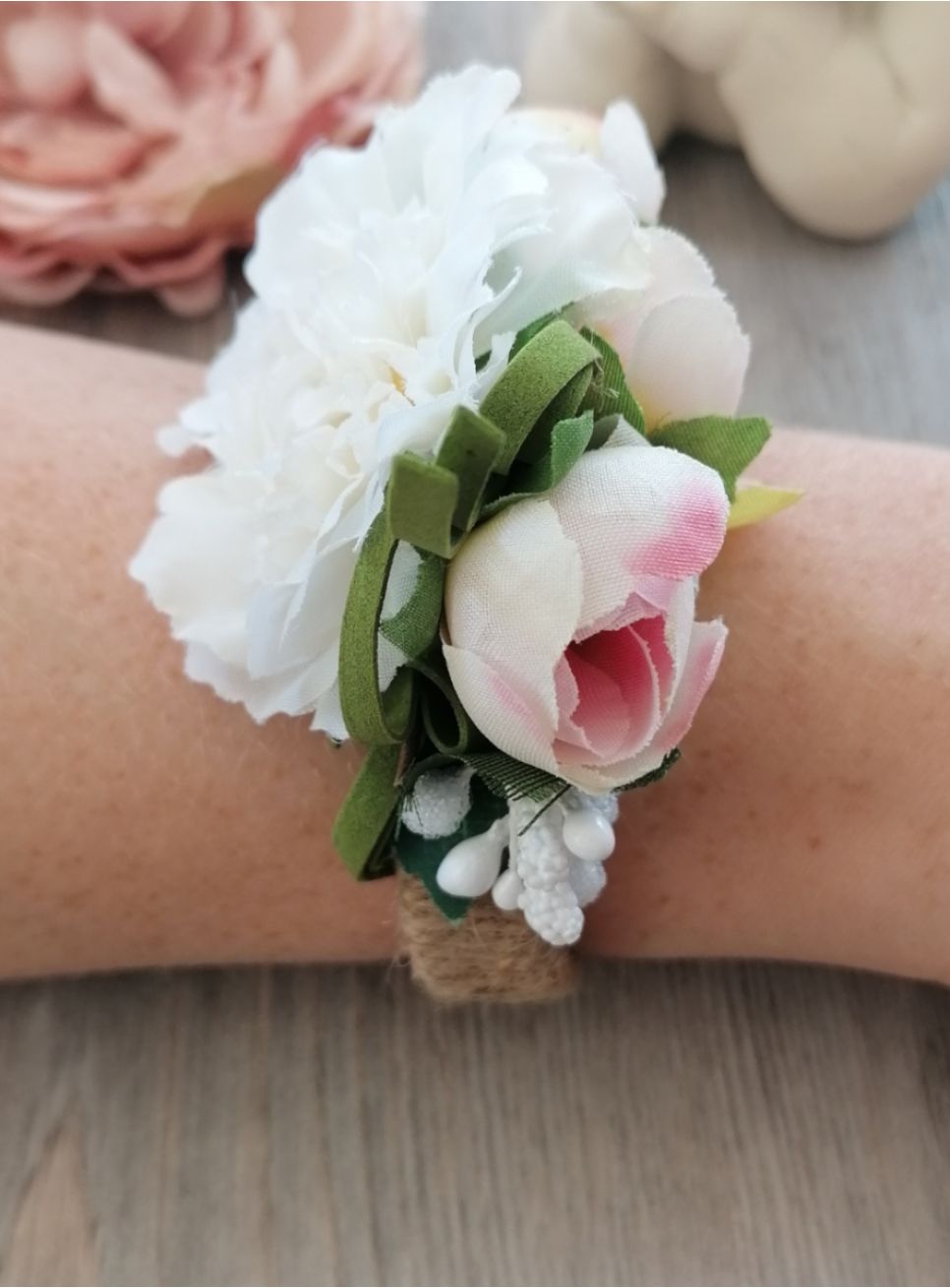 Lot De 6 Bracelets De Poignet Blancs Avec Roses Et Perles - Pour Mariage, Bal, Cérémonie - Accessoire Demoiselle D'honneur