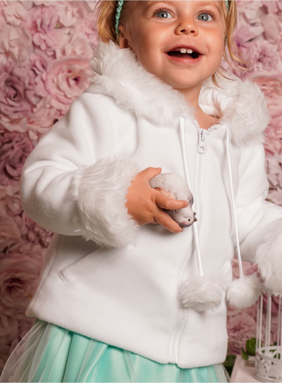 Manteau Fille Avec Ceinture Et Capuche - Taille 6 Ans - Couleur Marine Ou Noir - Occasion Très Bon État