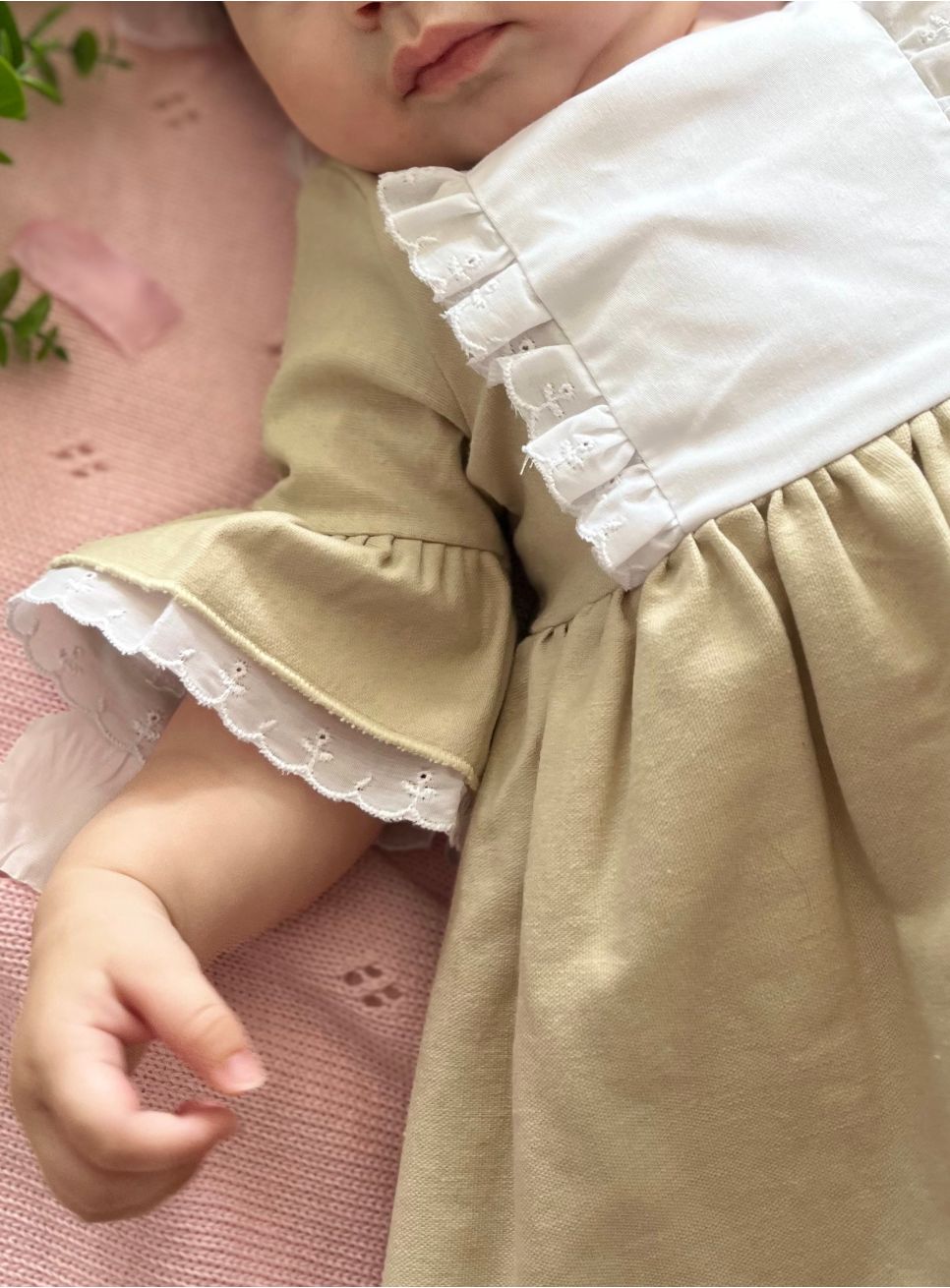 Robe Rétro Pour Bébé Fille Leurs Plumes - Neuve Avec étiquettes, Motif Floral, Manches 3/4, En Coton
