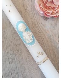 Bougie de communion avec enfant en relief.