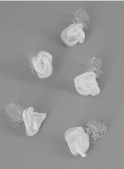 pinces crabes fleur blanche pour coiffure de cérémonie femme ou enfant mariage communion