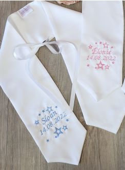 Etole de baptême satin avec broderie étoile personnalisable