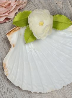Coquille de baptême fleur tissu