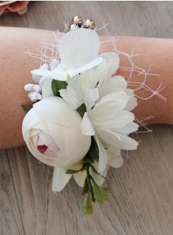 bracelet demoiselle d'honneur femme ou enfant avec fleur ivoire