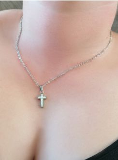 croix strass avec chaine couleur argent cadeau communion baptême