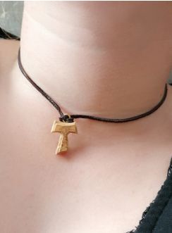 Pendentif Croix Tau bois d'olivier