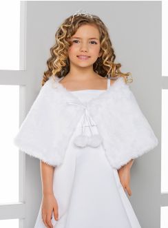 cape fourrure fille blanche