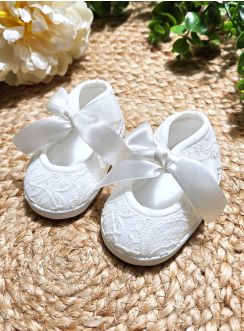 Chaussons baptême bébé fille dentelle ruban