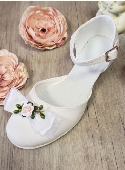 Chaussures escarpins à petits talons avec nœud et fleur