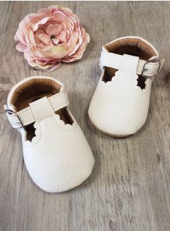 Chaussons cérémonie bébé fille blanc effet cuir