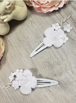 barrette pour coiffure de baptême ou coiffure de communion pour enfant avec fleurs en tissu blanc