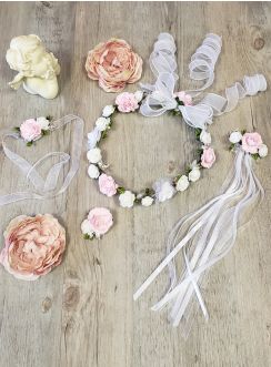 cadeau de communion avec couronne, noeud de bougie..