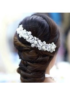 Bijoux de tête perles nacrées coiffure mariée
