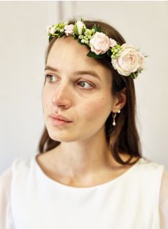 Couronne de fleurs pivoines : élégance naturelle et qualité