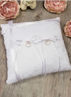 Coussin pour alliances dentelle et ruban blanc