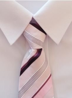 Cravate enfant rose rayé rose fushia