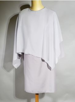 Robe défunte femme grise