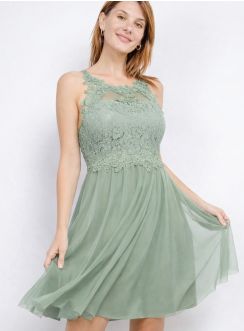 Robe de cérémonie ou mariage pour jeune fille