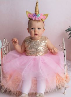 tenue de fête pour un anniversaire fill
