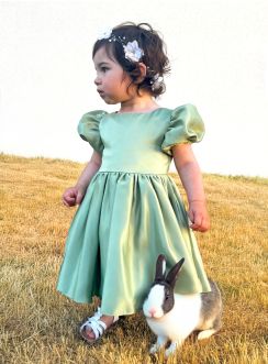 robe satin petite fille pour mariage cérémonie baptême 