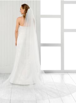 Voile de mariée parsemé de strass – Une touche glamour pour un mariage inoubliable disponible en blanc et ivoire
