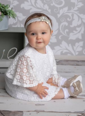Robe de baptême ou mariage bébé fille dentelle blanche